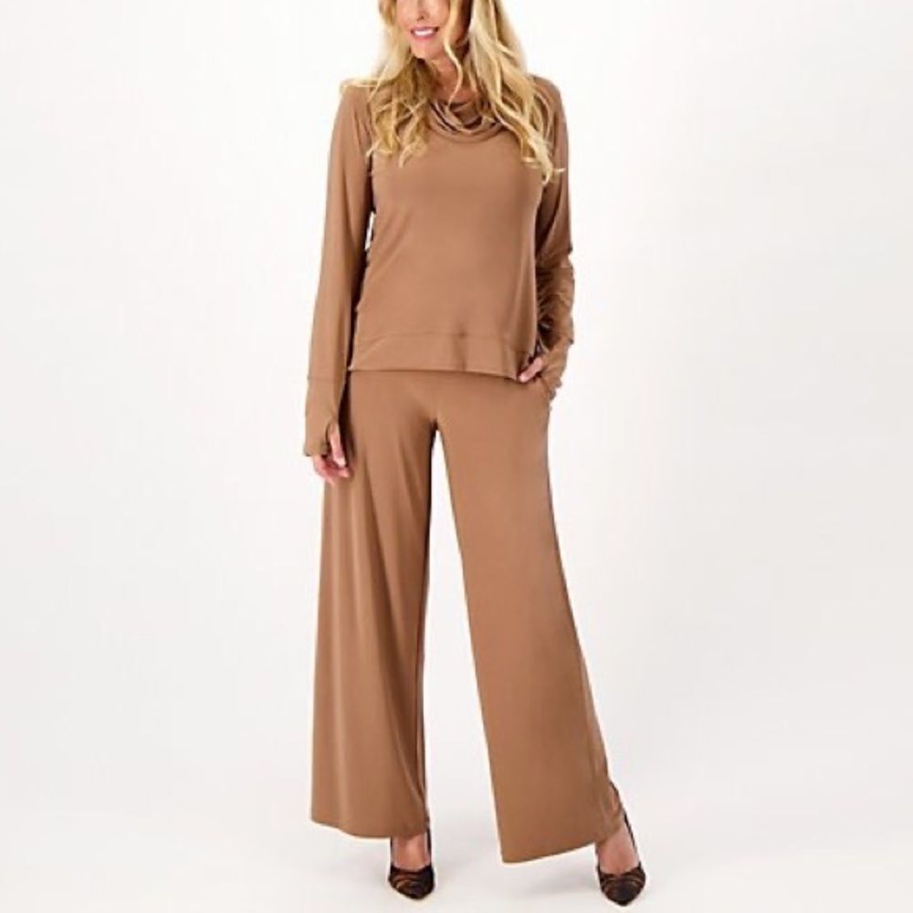 Attitudes by Renee Como Jersey Pull Over & Wide Leg Pants